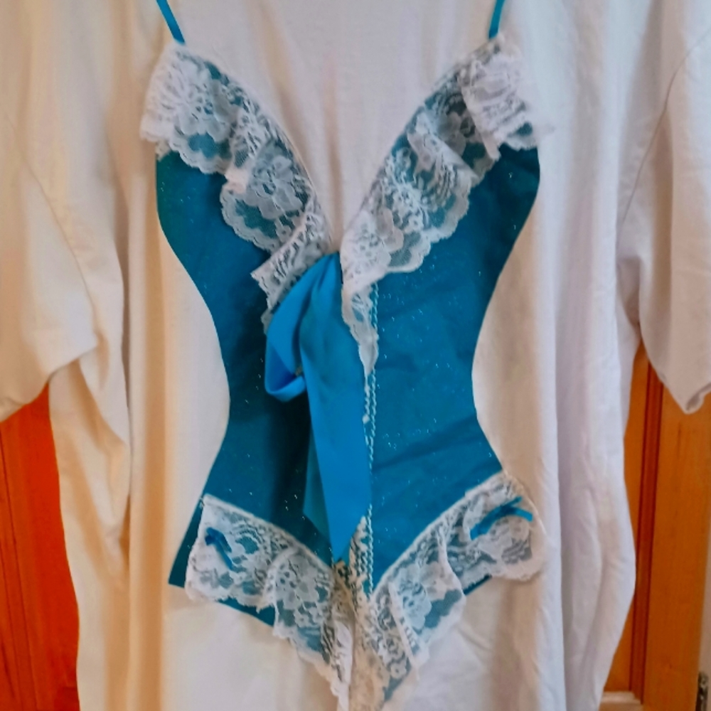 Baithisuit t shirt